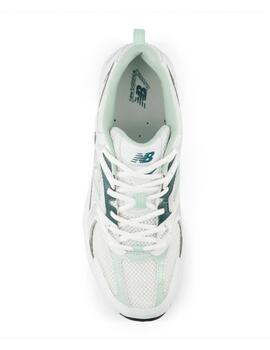 Zapatillas New Balance 530 blancas y verdes