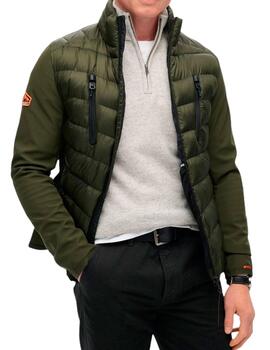 Chaqueta Superdry verde con mangas de sudadera