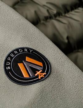 Chaqueta Superdry verde de entretiempo