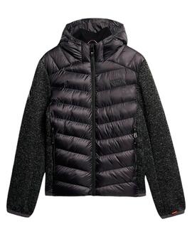 Chaqueta Superdry negra con mangas sudadera